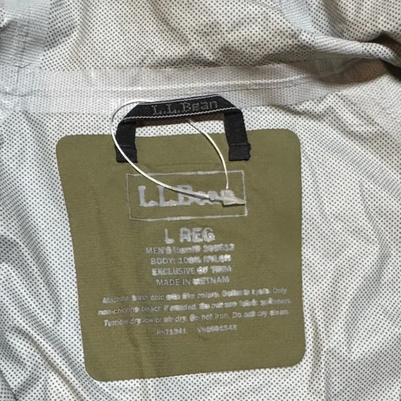 L.L. Bean Men's Light Green Hooded Jacket - Picture 5 of 8